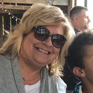 Meet your Posher, Lisa